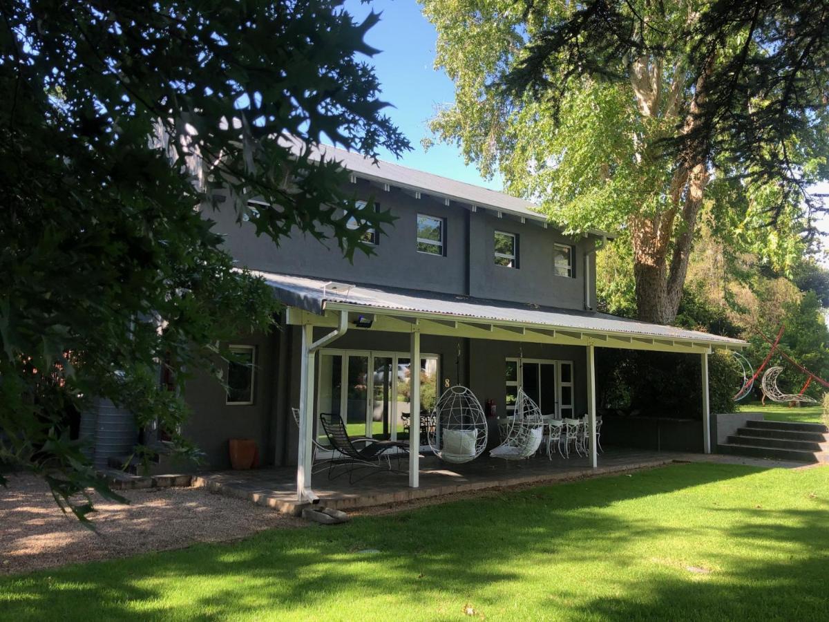 Ten Stirling Bed & Breakfast Йоханнесбург Экстерьер фото